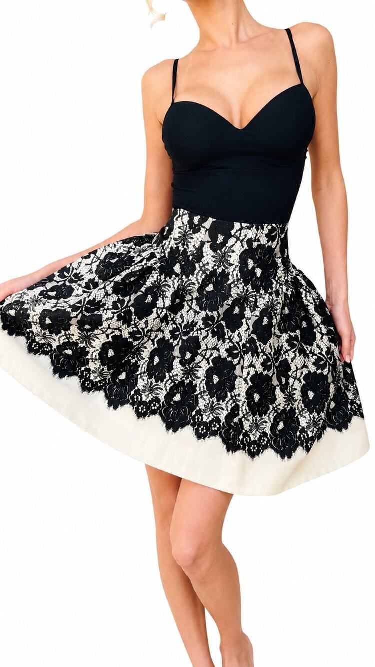 Milly of New York Black & Cream Lace Print Wool Silk Full Skirt Size 4